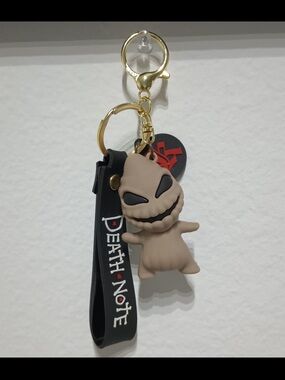 OOGIE BOOGIE NIGHTMARE BEFORE CHRISTMAS KEYCHAIN WITH WRIST STRAP